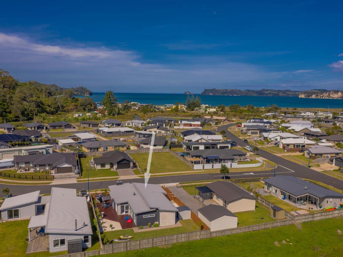 Modern Beach Pad - Whitianga Holiday Home Extérieur photo